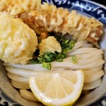 梅田 釜たけうどん - 