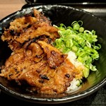 カルビ丼とスン豆腐専門店 韓丼 - カルビ丼(小)