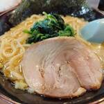 壱角家 - ノーマルな家系ラーメン