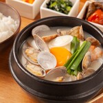 带壳蛤蜊 【白】 纯豆腐锅汤定食/Clam sundubu