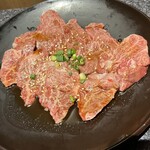焼肉ヨコムラ 別館 - ハラミ　厚い