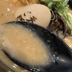 天下ご麺 - こってりだがくどくなく複雑な味わい。