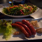 ビアパブ　ベアレン - ソーセージ盛り合わせ＆気まぐれサラダ