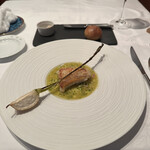 ラ・ブランシュ - ❼甘鯛のポワレ、キューリのソース、カブ。