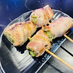 Sumiyaki Yakiton Sakaba Tonton - 豚バラのレタス巻き