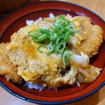 Udon Shikoku - 令和5年8月
                      ざるカツ丼定食 1000円