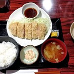 とんかつ六角箸 - カムイ豚カツランチセット＋自然薯