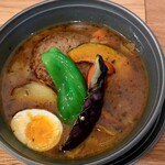 ouchi - 上富良野ポークのハンバーグスープカレー