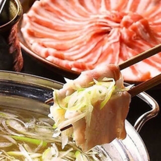 猪肉火锅+豪華菜單很受歡迎！