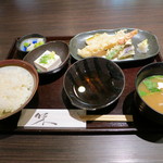 居酒屋　与志乃 - 天ぷら定食（700円）