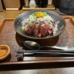 ステーキ丼 くに美 - 