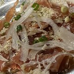 南九州畜産 卸売市場 なんちく - 生ハム切り落としとパルミジャーノ