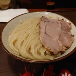 じゃじゃ。 - 平打ち麺