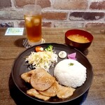 カフェ チューリップ - 料理写真:生姜焼きセット 500円