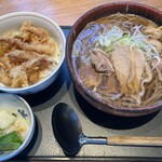 山形蕎麦と串揚げのお店 焔蔵 - 冷たい肉そば＋ゲソ天丼