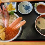 Ikura tei - 函館大漁丼