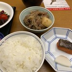 水明館 - 肉じゃが最高！