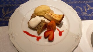 Bonfamu - デザート（りんごとばらの香りフレーバーを使ったシフォンケーキ・マンゴージェラート・チーズケーキ）