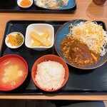 ASIAN DINING Chicken One - 煮込みハンバーグ定食