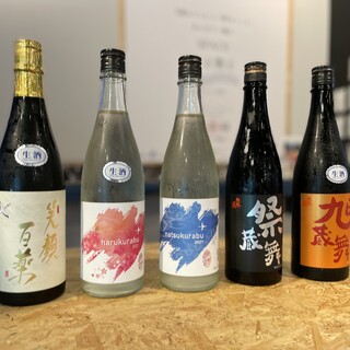 A must-see selection for sake lovers! A wide selection of carefully selected local sake from all over the country