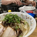 九州ラーメン八起 - 