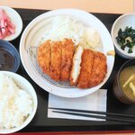 Gohandoki - ビッグチキンカツ定食