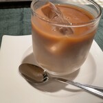 ビストロミモザ - 食後のアイスカフェオレ