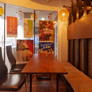 Table seats and tatami seats are also available! Great for parties!