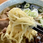 Kinchan Ramen Yachiten - 麺アップ