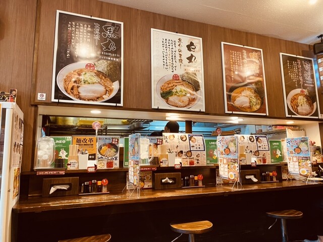 完熟ラーメン本丸 瀬上店 - 瀬上（ラーメン）の写真
