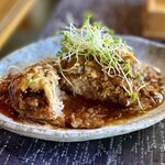 古民家カフェ＆ダイニング 枇杏 - またまた小さなキノコ入りの美味しい手ごねハンバーグლ(´ڡ`ლ)