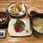 まりじゅ - まりじゅ定食と鶏団子スープ