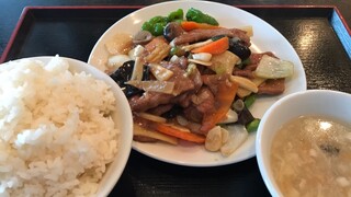 吉田飯店 - 