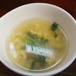 キッチン ブルー グローブ - 玉子スープのアップ