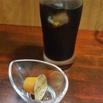 キッチン ブルー グローブ - アイスコーヒーのアップ