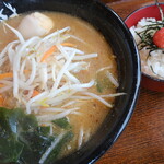 麺道場 - ＜参考＞味噌・味玉＋ミニ明太丼