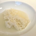 蒼 - 「しっかりした美味しさが続くから」と、〆は以前のカレーから、最近は地鶏と蛤のリゾットへ。
      大賛成です！こちらも凝縮度が益々高まっていて、優しいけどしっかりな美味しさ。
      でも、カレーもまた食べたい（笑）