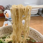 ラーメン はなてん - 麺、にゅ〜〜ん！