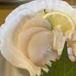 海席料理処　小舟渡 - ぴーんと張ったホタテの刺身！