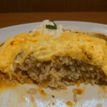 プリモピアット ル・カンパーニュ - バターの他にも何か爽やかな香りと味わいも感じる
旨味シッカリなバターチキンライス。

それらが合われば美味しくない筈はない❔
いろいろとこだわりを感じる味わい。