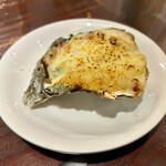 フィッシュハウス オイスターバー - 牡蠣のホワイトソースグラタン
