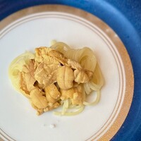 蒼 - 私は雲丹の中でも赤雲丹が一番好きです。
                雲丹自体に雑味がなくて、嫌味のない美しい甘さがたまらぬ♪
                蛤の出汁が効いたフェデリーニで、幸せパスタ。