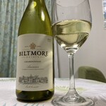 Biltmore Winery - 孫にサーブしてもらいました