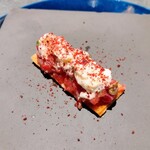 malca - 本マグロタルタルブルスケッタ。こちらも2度目ましてながら、本マグロの脂乗りの違いからか今回は比較的にすっきりな味わいの印象。定番スペシャリテの味わいの違いをその回ごと楽しむのもオツですね