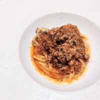 malca - 本日の〆パスタはボロネーゼでした。吉本牛ボロネーゼ。細めパスタが私好み嬉しいです。お肉たっぷり味わいしっかり濃くボリュームあるけれど塩気は強からず良き美味しくてペロリ食べられてしまいました(*^^*)