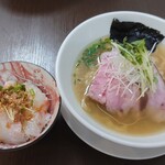 Menya Ryuu - 鯛出汁中華そば(塩、手揉み麺)、鯛めし