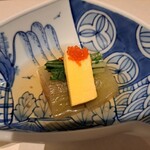 イグレック志摩 - 翡翠色の茄子に卵豆腐と飛子の卵が鮮やかさを添える。