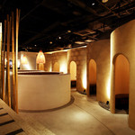 隠れ房 - 人気のかまくら個室から円卓まで多彩な席がございます。