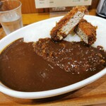 田中カレー - メンチカツカレーてんこ盛り