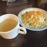 Kissa Burajiru - スープとサラダ